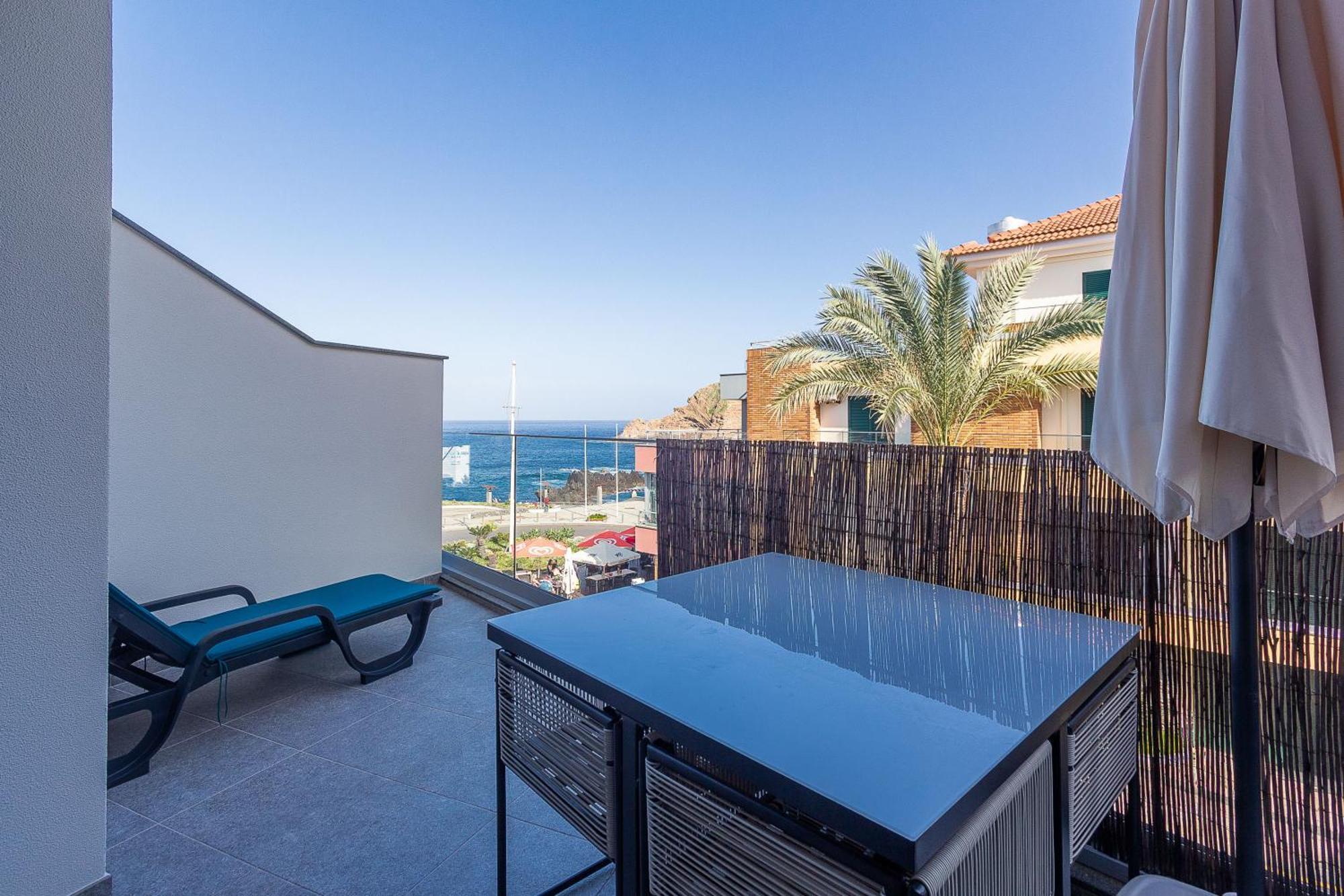 Luxury And Modern Apartment In Porto Moniz Center Esterno foto