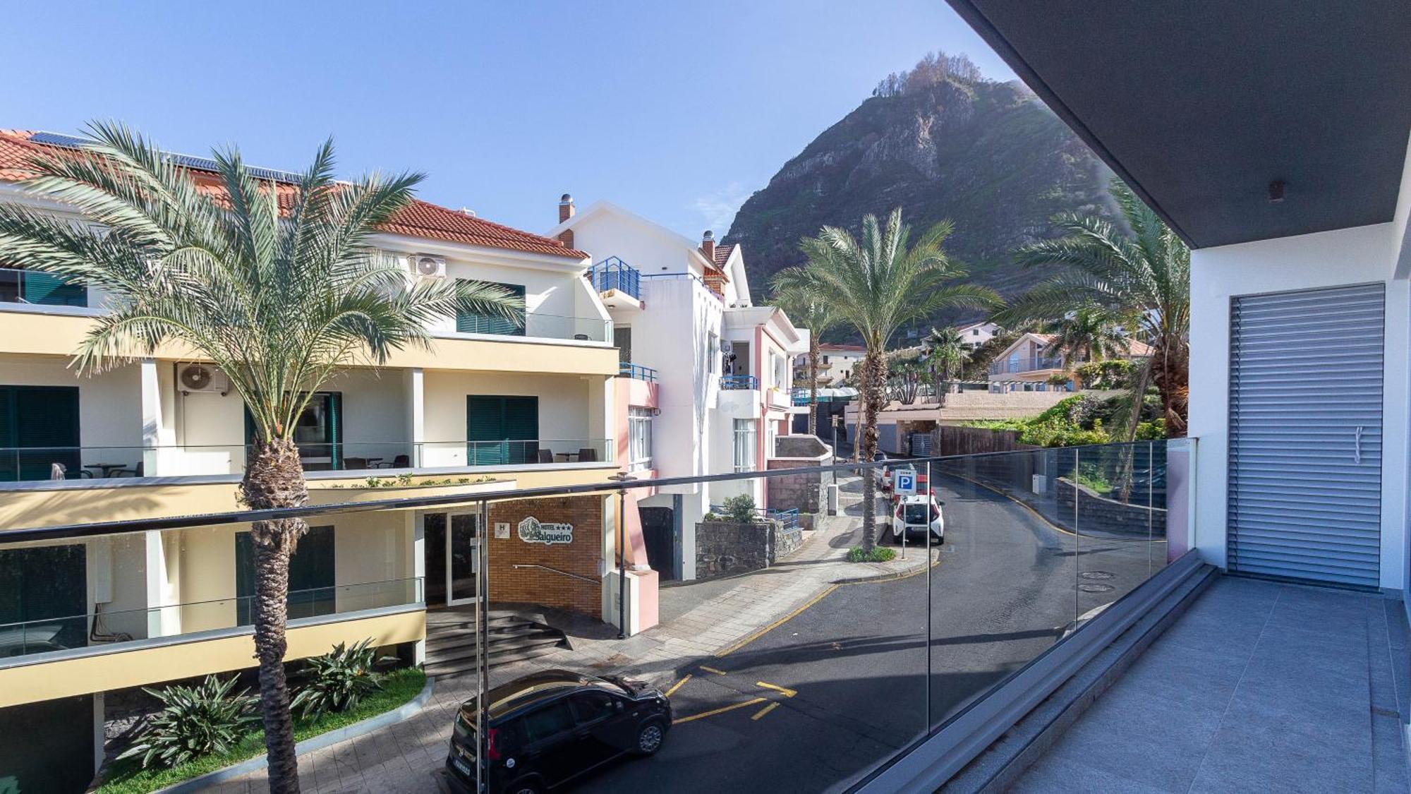 Luxury And Modern Apartment In Porto Moniz Center Esterno foto