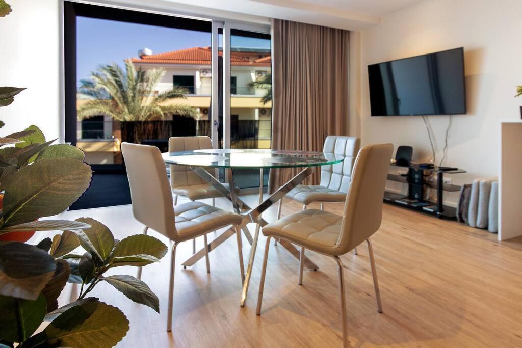 Luxury And Modern Apartment In Porto Moniz Center Esterno foto