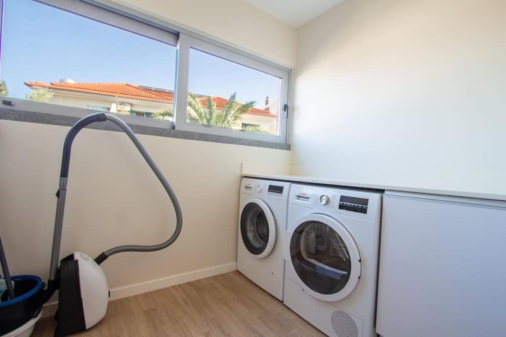 Luxury And Modern Apartment In Porto Moniz Center Esterno foto