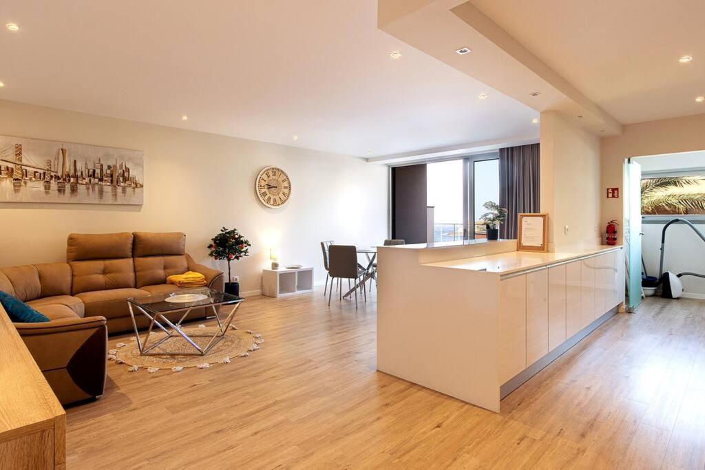 Luxury And Modern Apartment In Porto Moniz Center Esterno foto